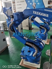 Gebruikte Yaskawa AR1440 6 robot van het as de automatische lassen en snel en nauwkeurige booglassenrobot met YRC1000-Robotcontrolemechanisme
