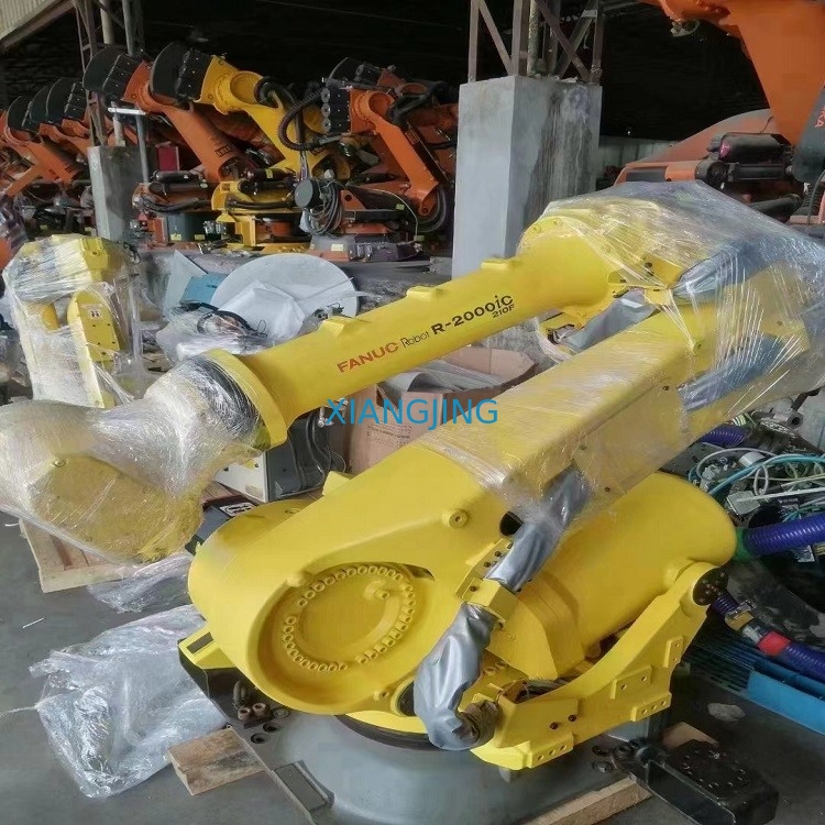 R-2000iC/210F Fanuc gebruikte Industriële Robots met r-30iB plus Kabinet onderwijst Tegenhanger