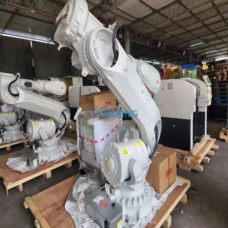 6700205/2.8 de industriële Gebruikte ABB-Robot205kg Nuttige lading met Kabinet onderwijst Tegenhanger